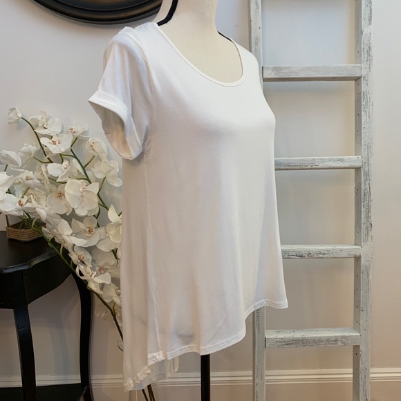 Store Closing‼️ White  Basic T-Shirt - Picture 5 of 7